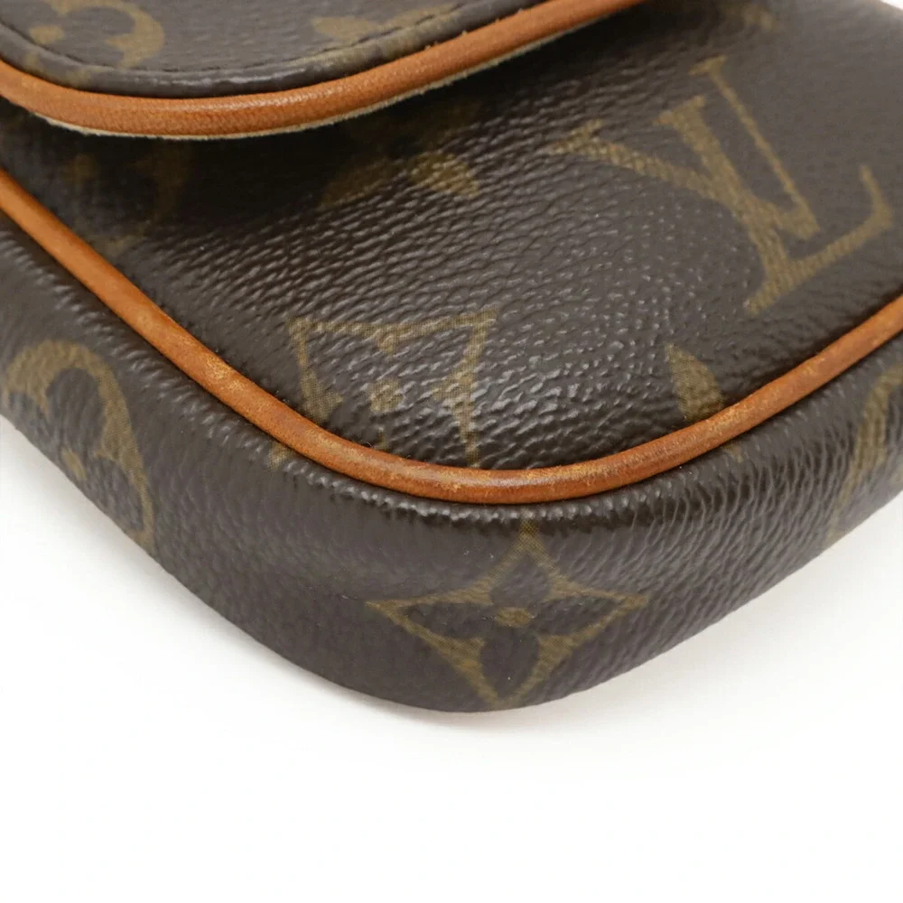 LOUIS VUITTON Brown Monogram Pochette Shoulder Bag
